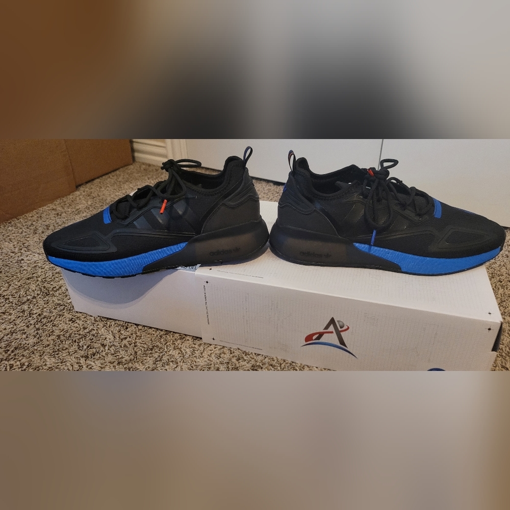 ADIDAS ZX 2K Boost Black Glow Blue